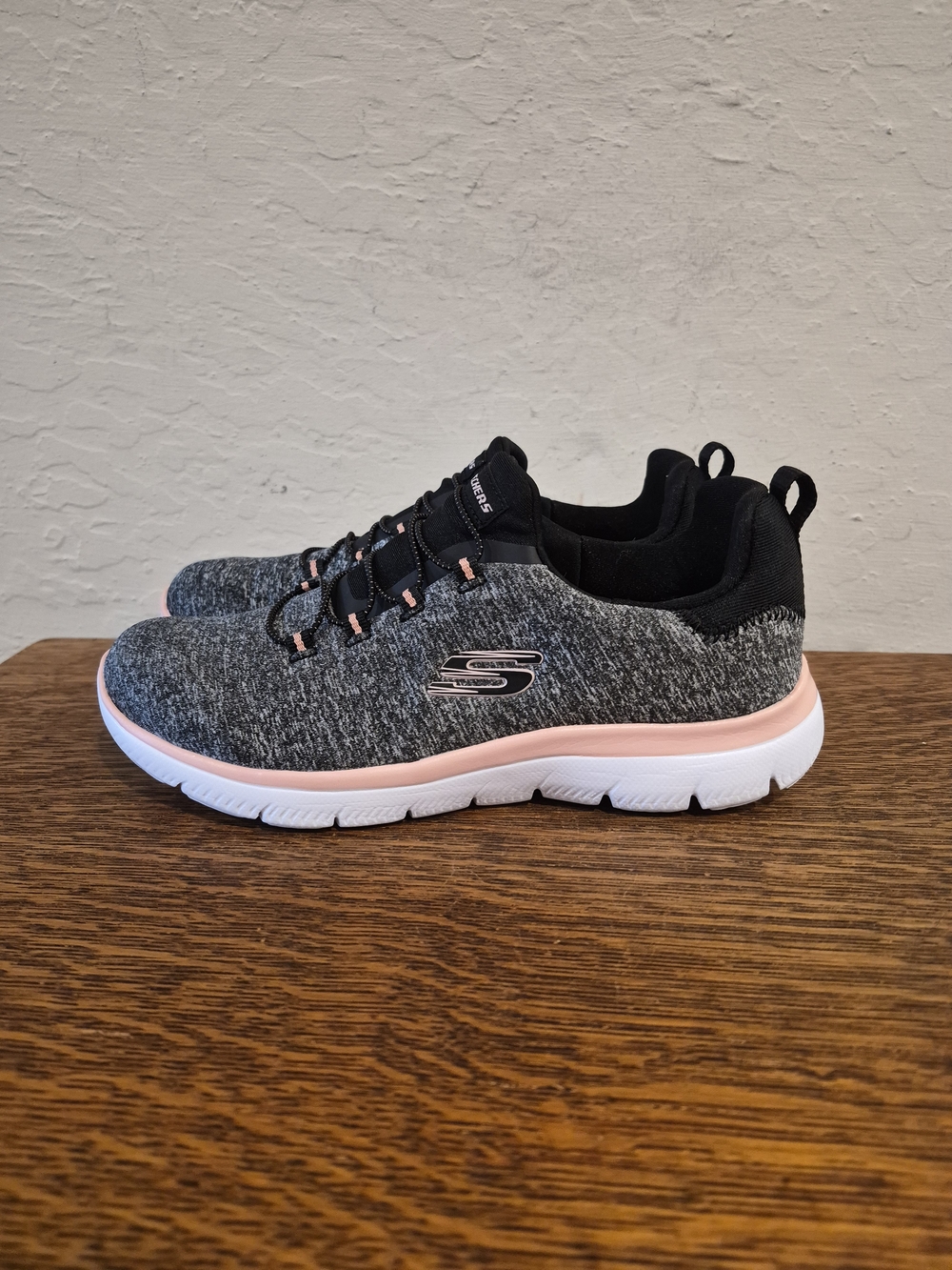 Skechers Sport Summits Quick Getaway Slip-on Running Shoes 
Women's Size US 7